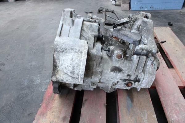 BOITE DE VITESSE VW GOLF 5 / AUDI A3 / SEAT / SKODA 2.0FSI ( 6VITESSES ) - Vue 3